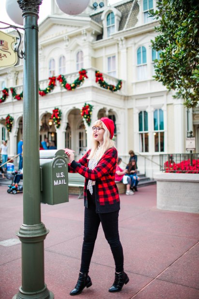 Kristyne holiday card disney-8493